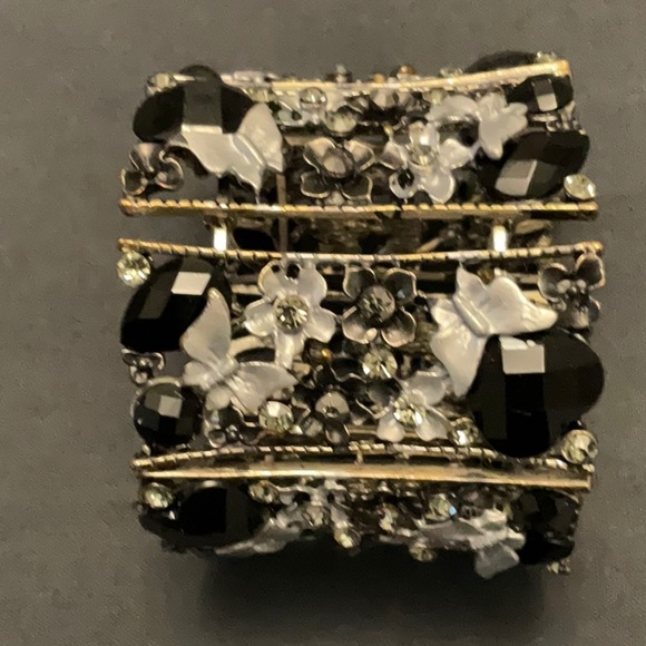 Cuff Bracelet - Picture 3 of 3